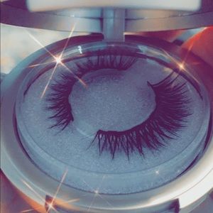 Magnetic 🧲 lashes